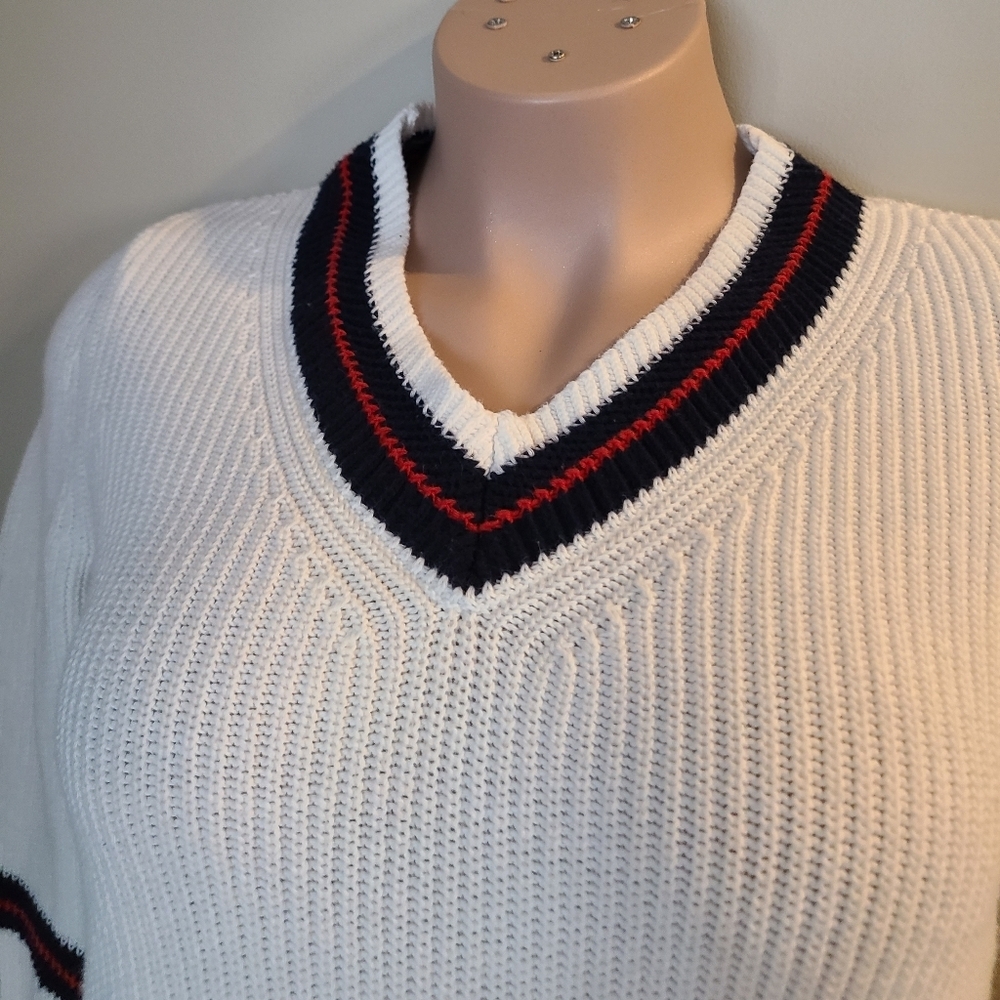 CAbi women's vneck sweater women's sz.S - Picture 2 of 11